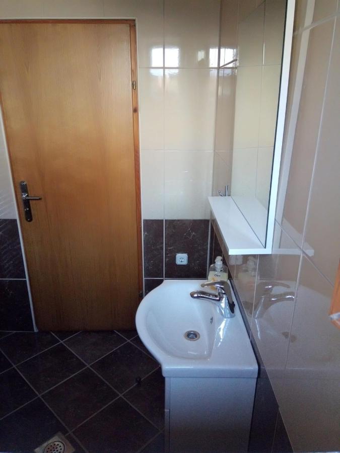 Studio Apartman Kika Otocac Luaran gambar