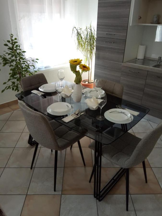 Studio Apartman Kika Otocac Luaran gambar